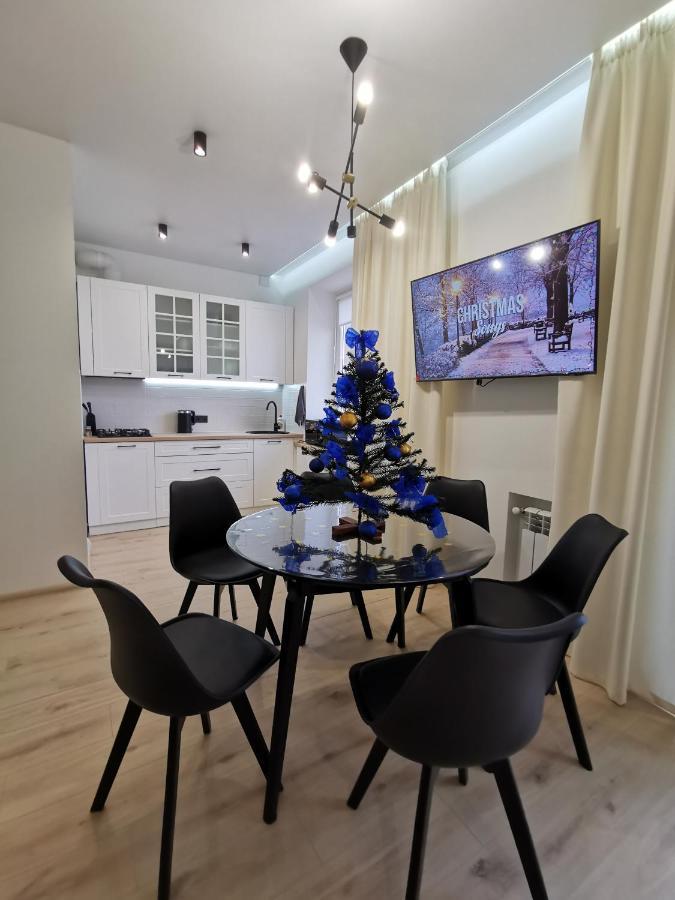 Soborna Apartment Rivne Bagian luar foto