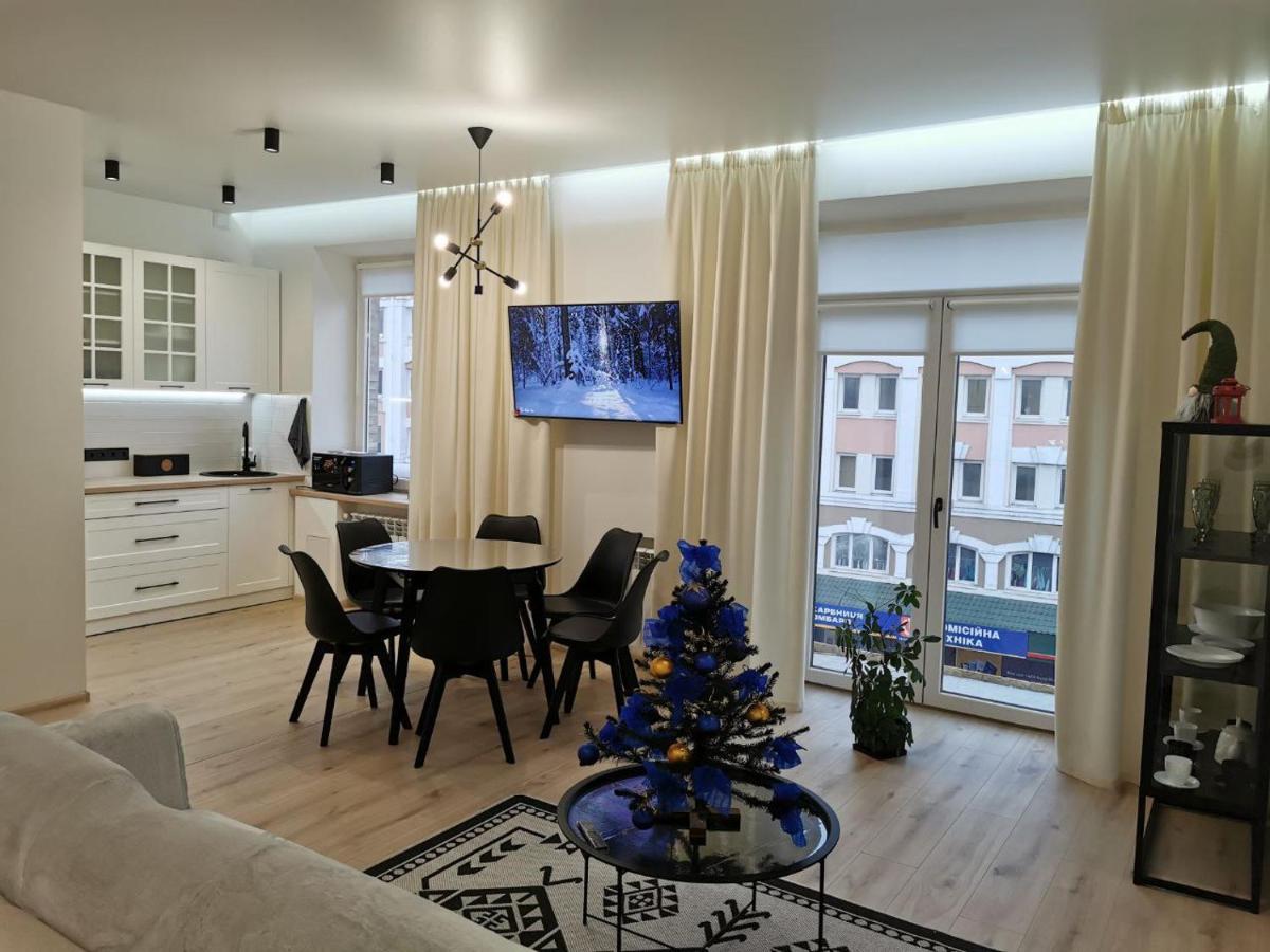 Soborna Apartment Rivne Bagian luar foto