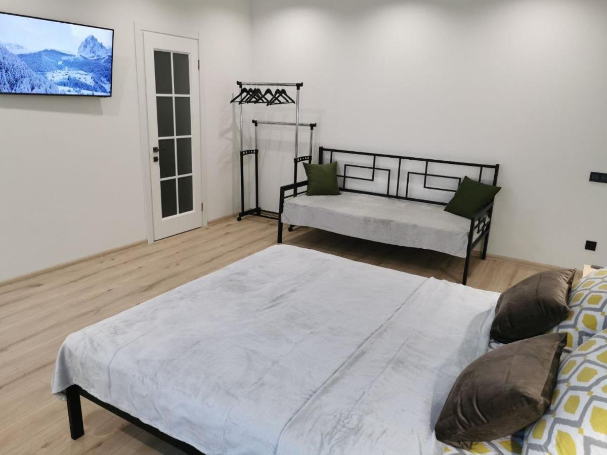Soborna Apartment Rivne Bagian luar foto