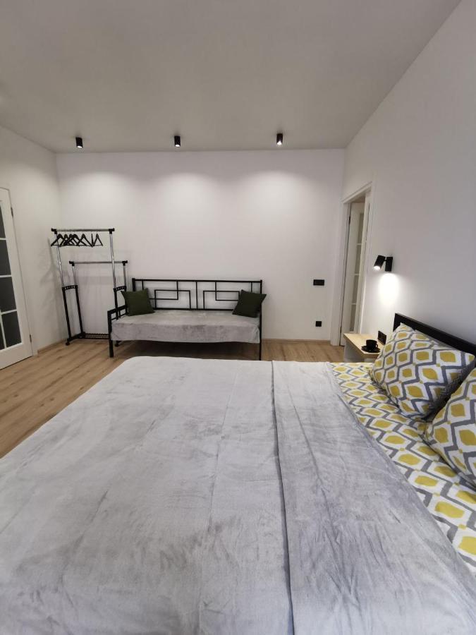 Soborna Apartment Rivne Bagian luar foto