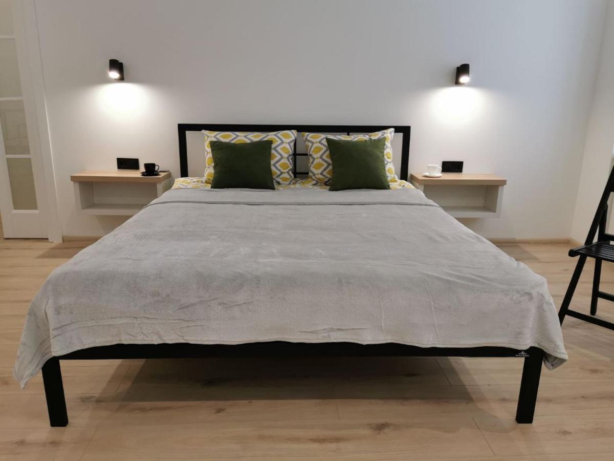 Soborna Apartment Rivne Bagian luar foto