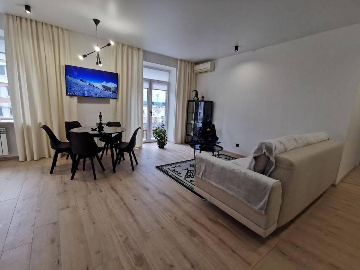Soborna Apartment Rivne Bagian luar foto