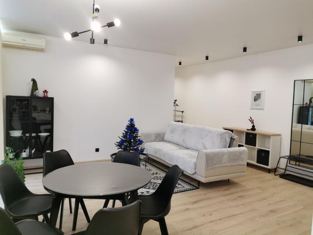 Soborna Apartment Rivne Bagian luar foto