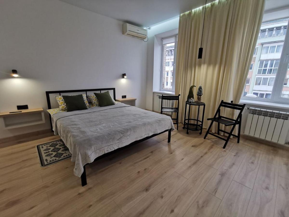 Soborna Apartment Rivne Bagian luar foto