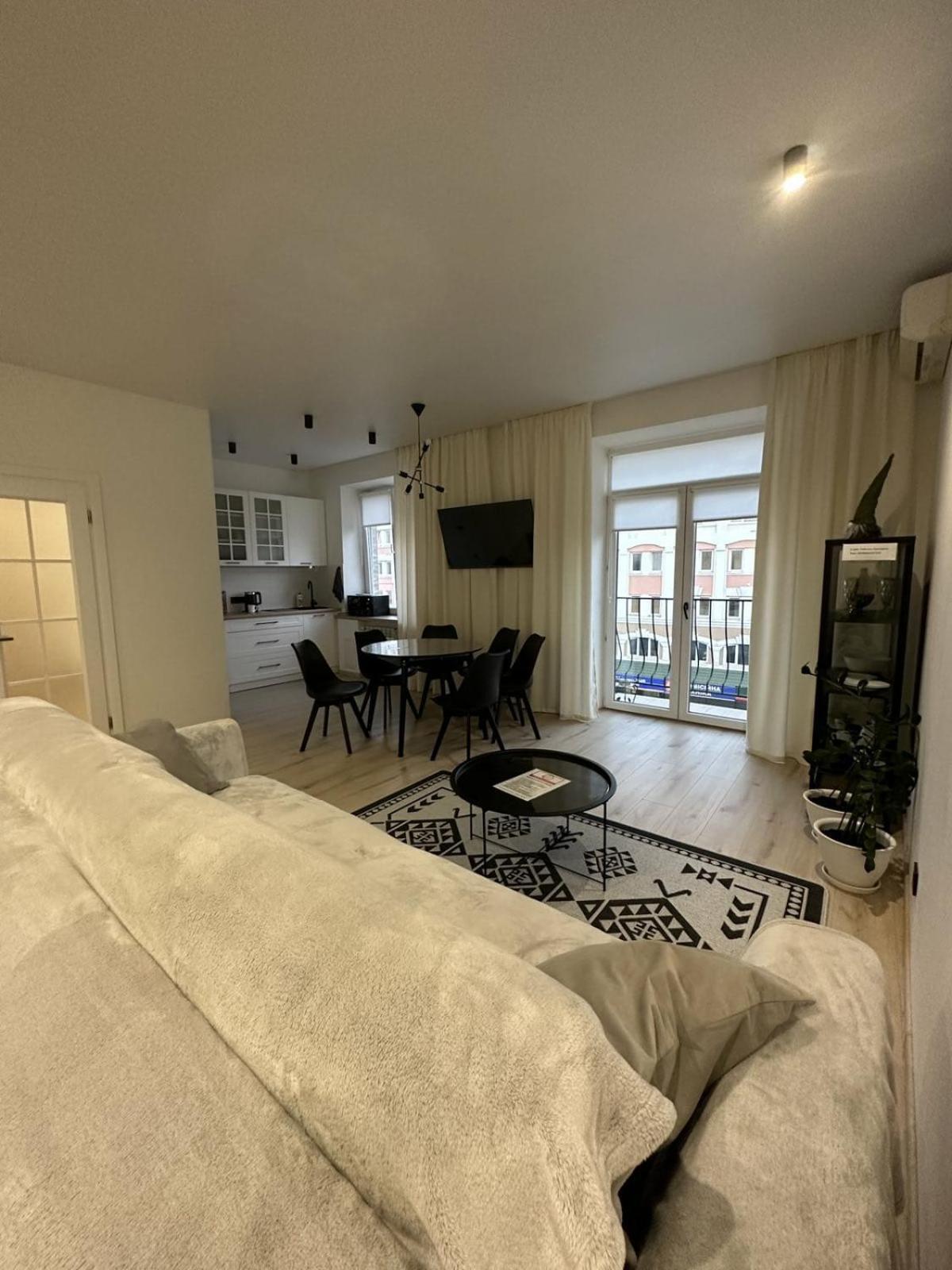 Soborna Apartment Rivne Bagian luar foto
