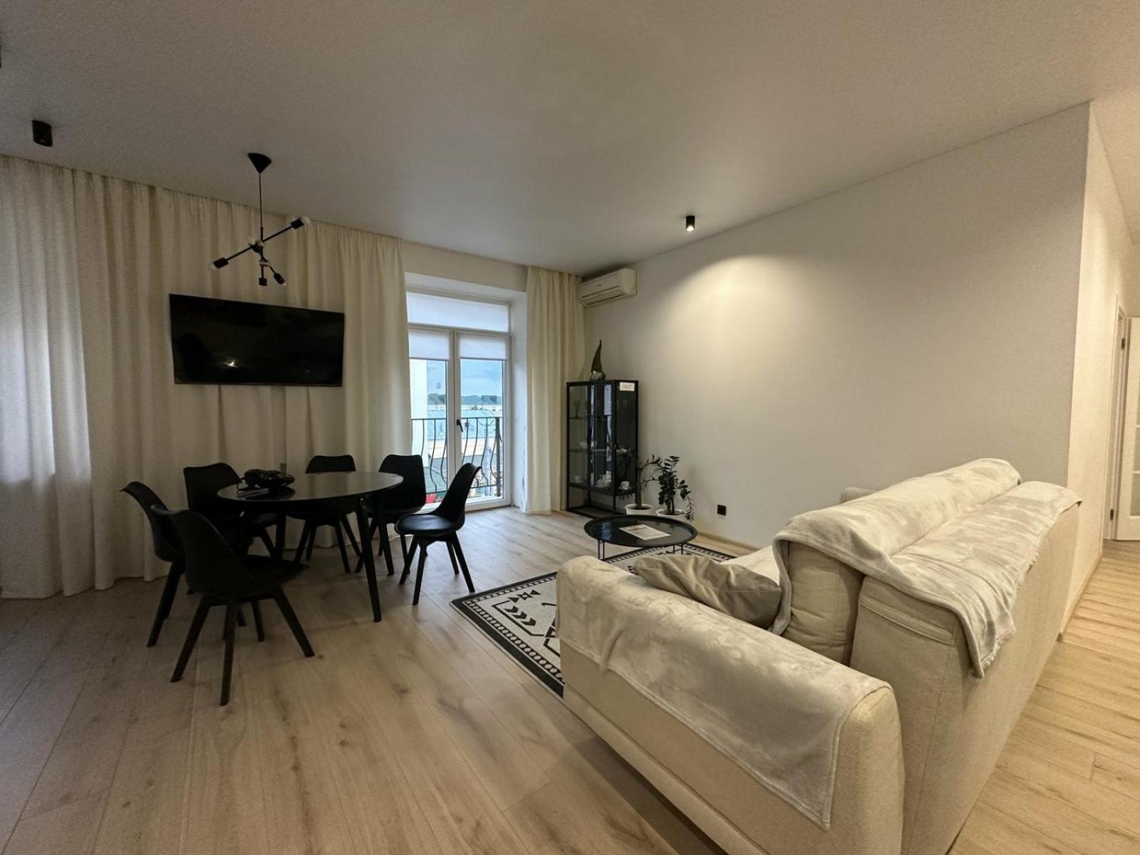 Soborna Apartment Rivne Bagian luar foto